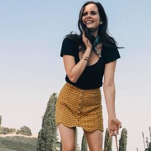 Meet your Posher, Ashley